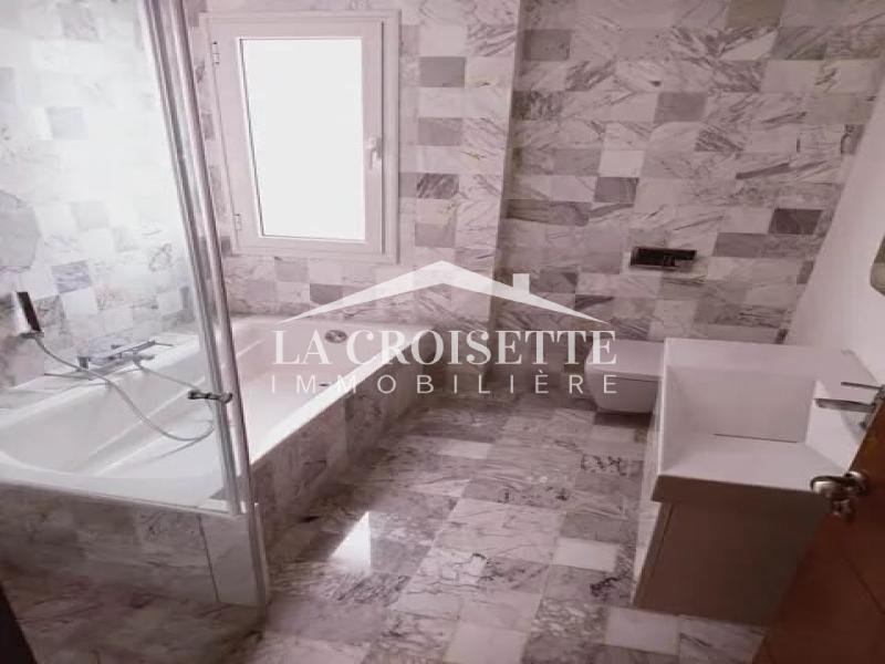 Etage de Villa S+3 avec vue sur mer à Carthage 